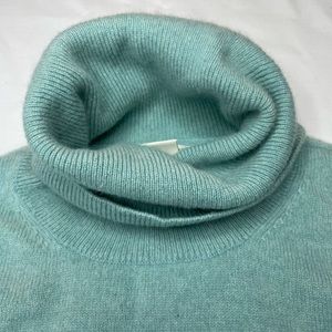 BANANA REPUBLIC Cashmere Mint Turtleneck Sweater